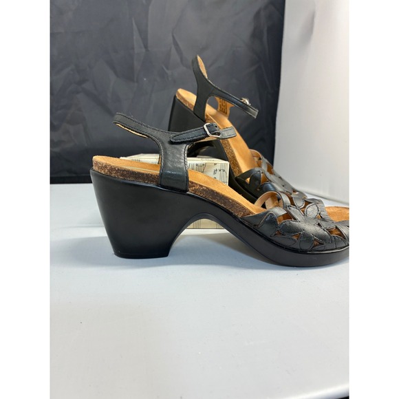 Dansko Women's Size 40 Black Leather Floral Cutout Heeled Sandals - Picture 7 of 16